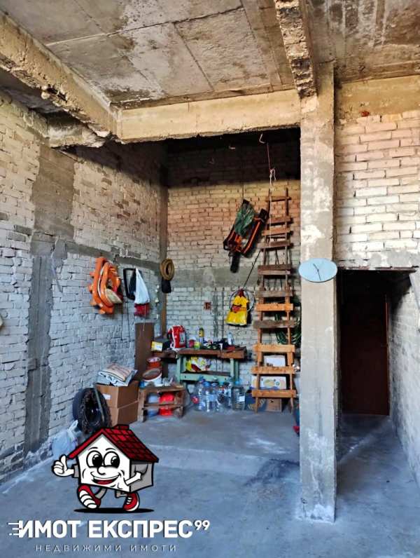 Продава склад, гр. асеновград, област пловдив