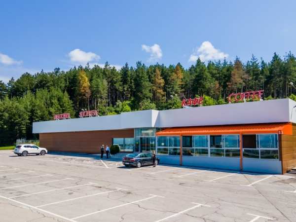 Продава бизнес имот, гр. ихтиман, област софия област