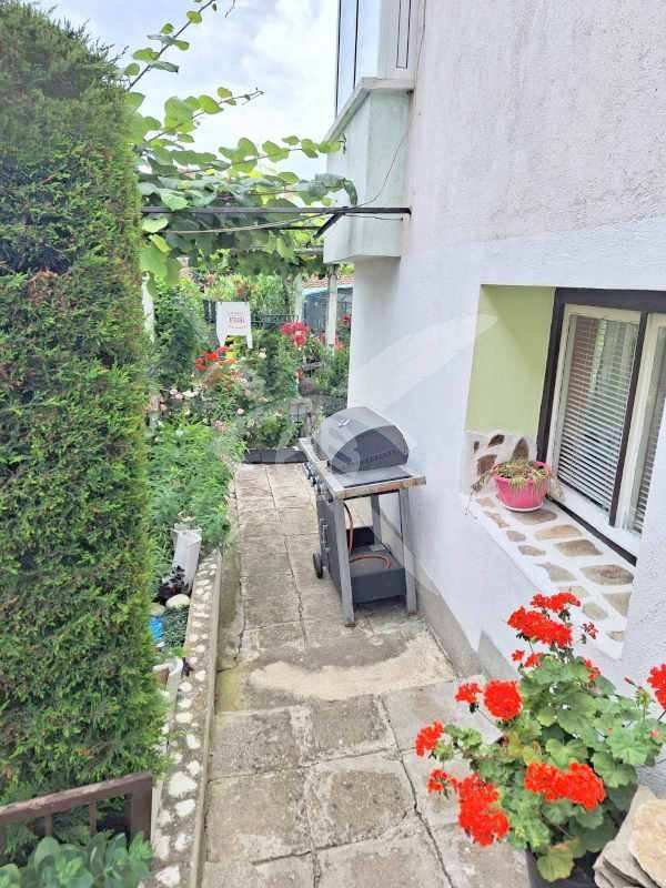 Продава  етаж от къща гр. Царево, област Бургас
      49 кв.м