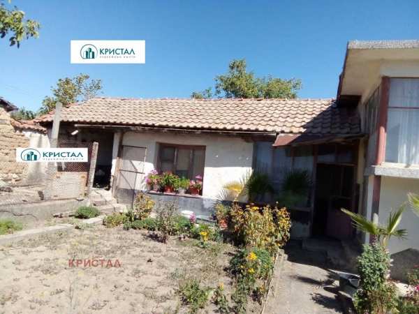 Продава  къща с. Старосел, област Пловдив
      50 кв.м