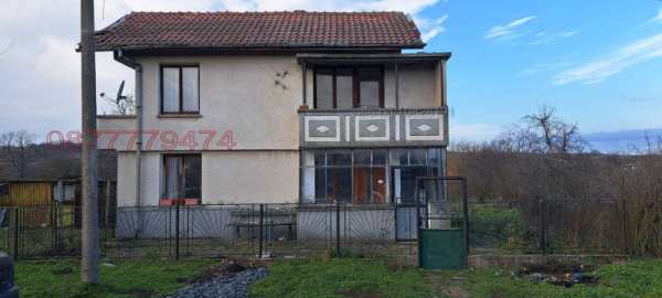 Продава вила, с. загорци, област бургас