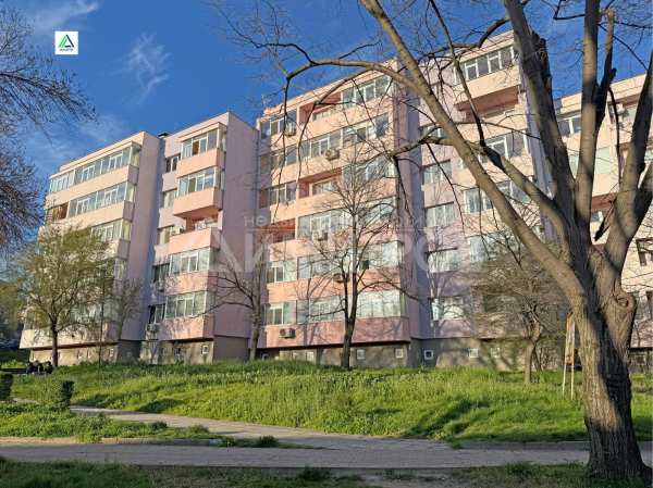 Продава 3-стаен, гр. нови пазар, област шумен