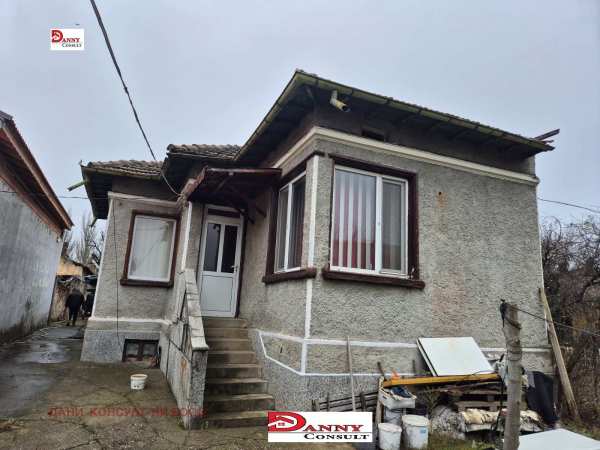 Продава къща, гр. павликени, област велико търново