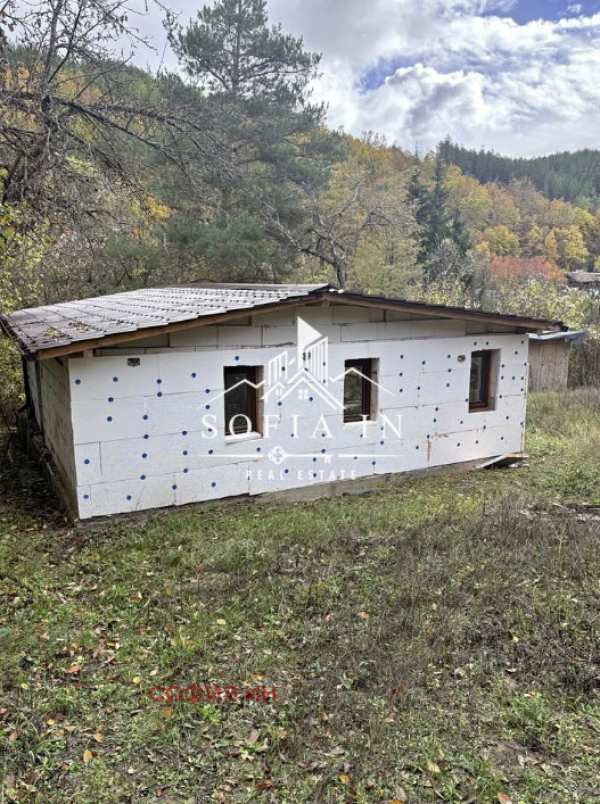 Продава къща, с. косача, област перник