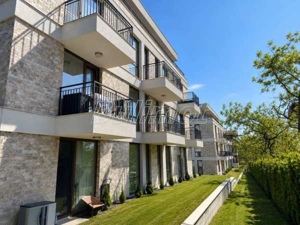 Продава 4-стаен, гр. варна, бриз