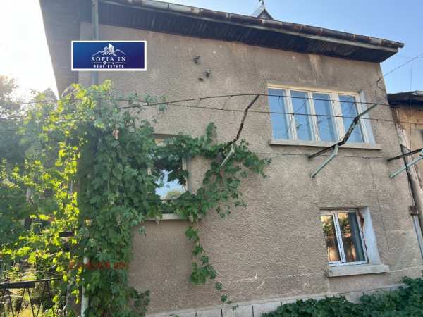 Продава къща, гр. дупница, област кюстендил