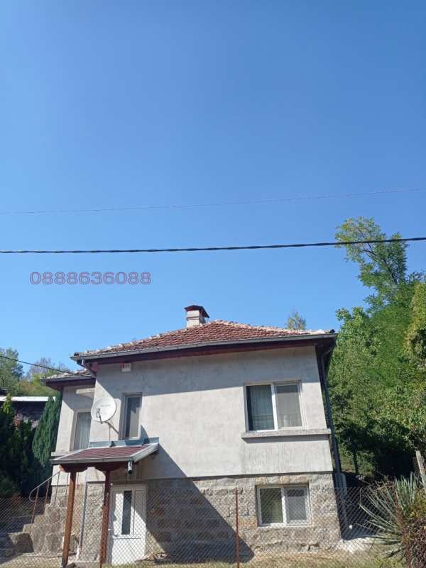 Продава къща, гр. трявна, област габрово