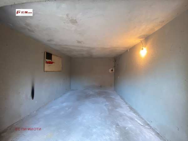 Продава гараж, паркомясто, гр. русе, ялта