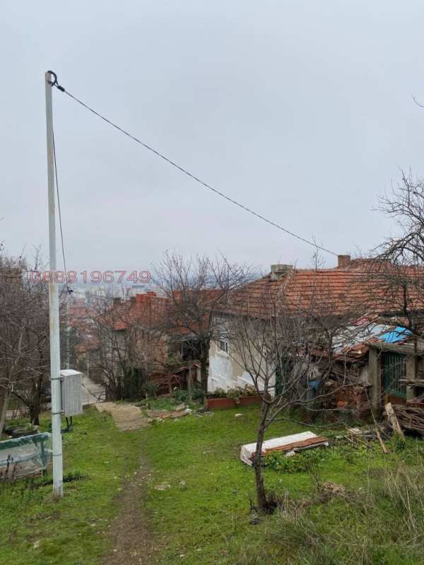 Продава къща, гр. ловеч, дикисана