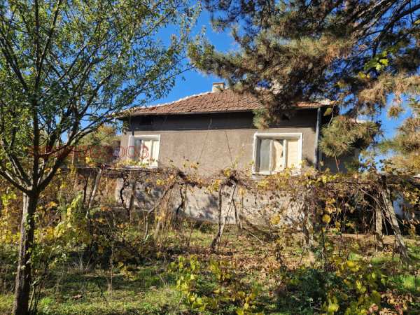 Продава къща, гр. бойчиновци, област монтана