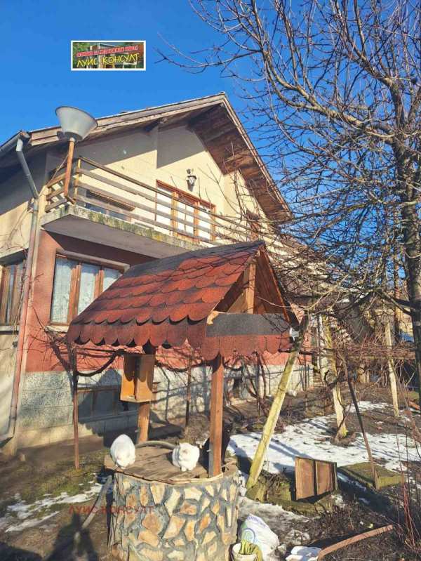 Продава къща, с. септемврийци, област монтана