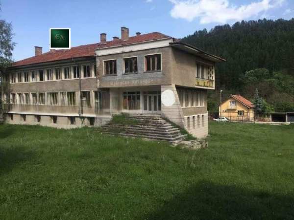 Продава бизнес имот, с. невестино, област кюстендил