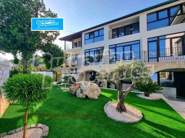 Продава хотел, гр. балчик, област добрич