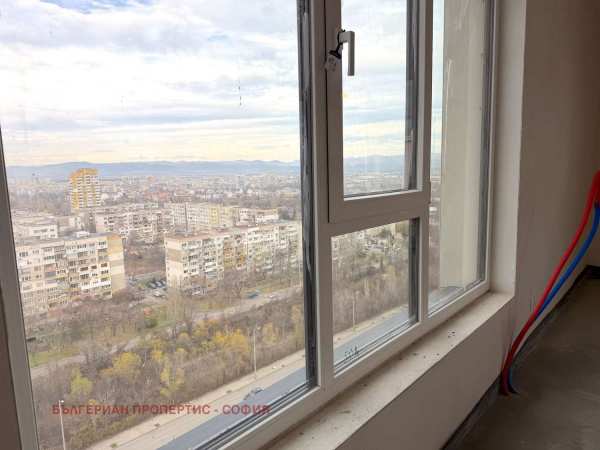 Продава 3-стаен, гр. софия, банишора