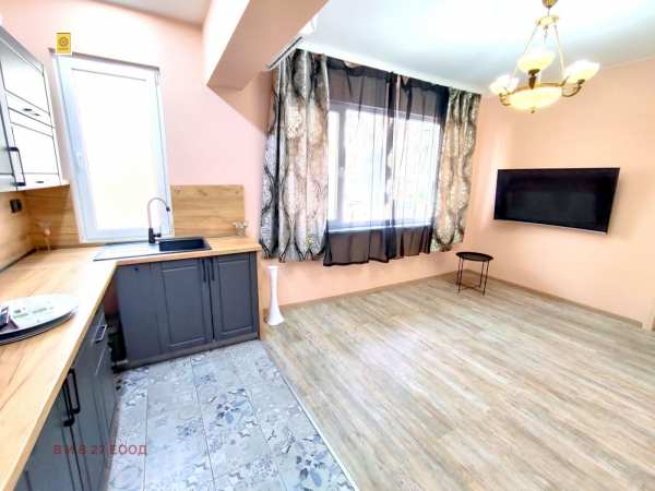 Продава офис, гр. варна, център