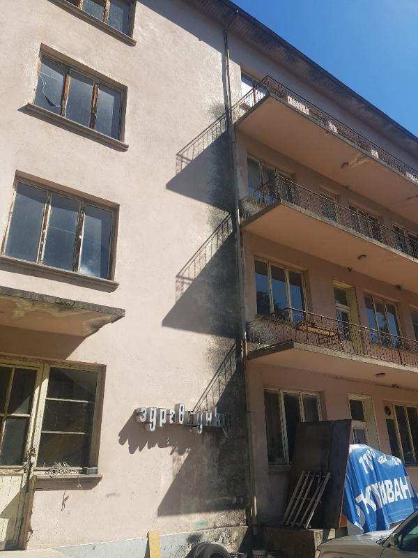 Продава бизнес имот, гр. троян, област ловеч