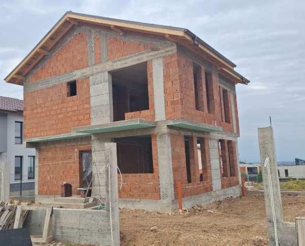 Продава  къща с. Брестник, област Пловдив
      185 кв.м