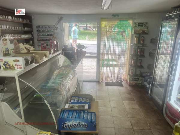 Продава магазин, гр. кърджали, център