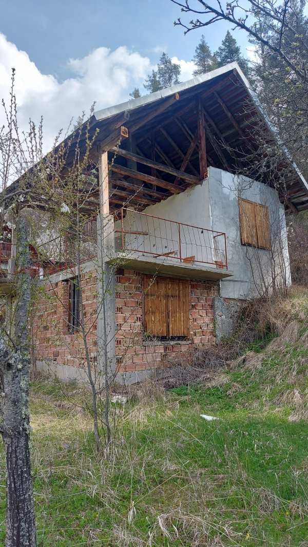 Продава вила, гр. белица, област благоевград