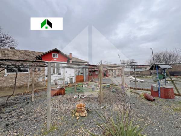 Продава къща, гр. плиска, област шумен