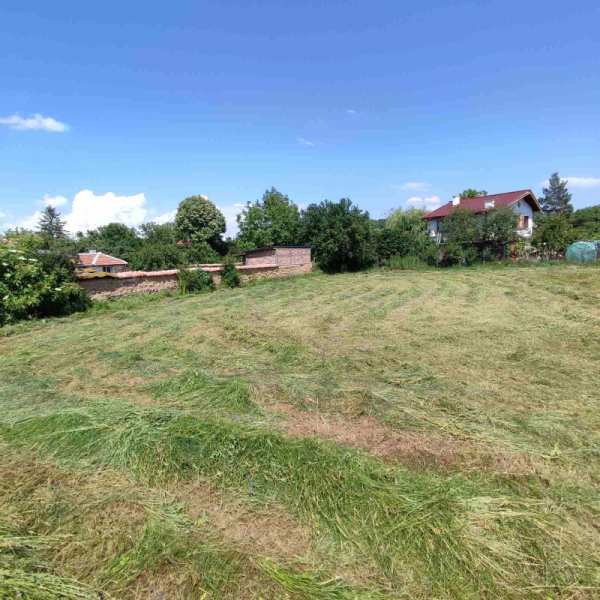 Продава парцел, с. караполци, област софия област