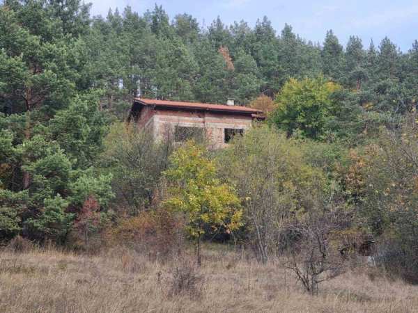 Продава парцел, с. осоица, област софия област