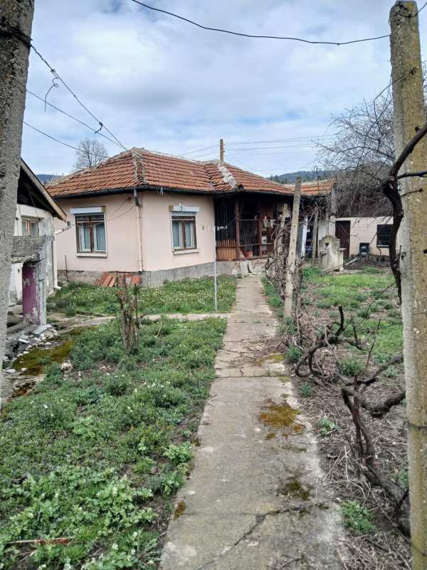 Продава къща, гр. севлиево, област габрово