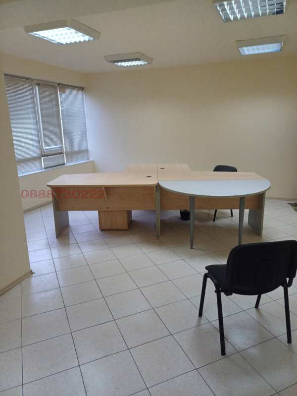 Продава офис, гр. шумен, център