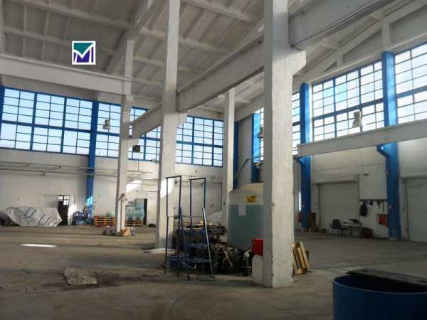 Продава бизнес имот, гр. враца, промишлена зона - изток