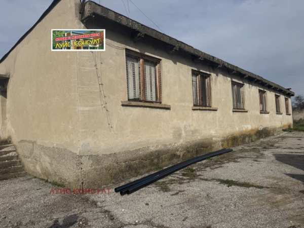 Продава пром. помещение, гр. монтана, кошарник