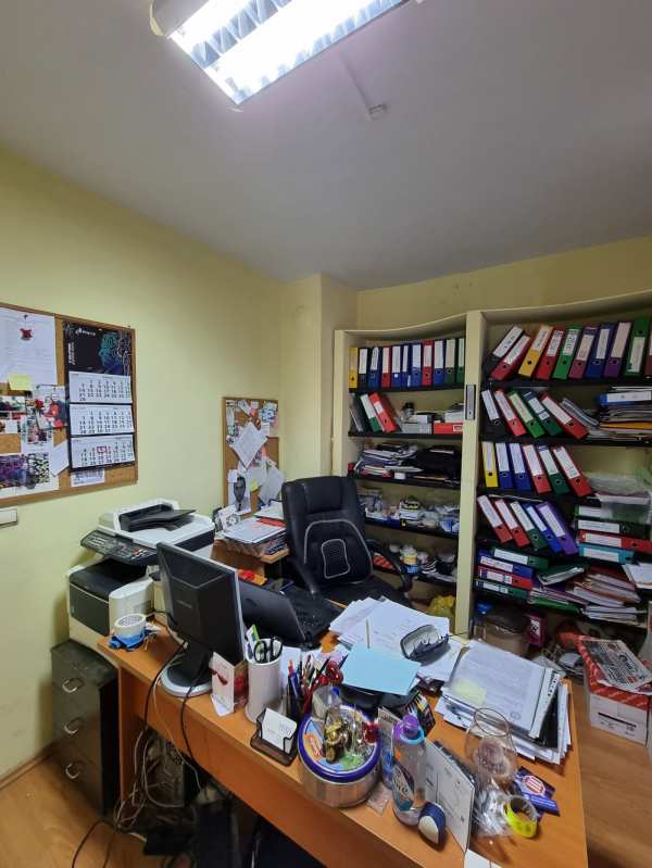 Продава офис, гр. разград, освобождение