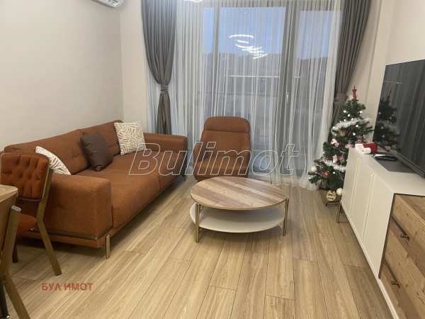 Продава 4-стаен, гр. варна, к.к. св.св. константин и елена