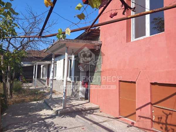 Продава къща, с. караджалово, област пловдив