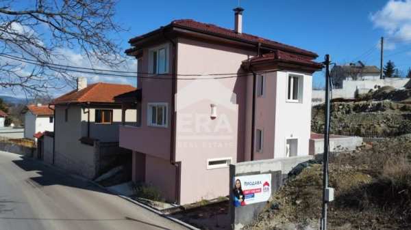 Продава къща, с. хераково, област софия област