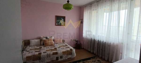 Продава 4-стаен, гр. пловдив, център