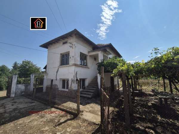 Продава къща, с. краводер, област враца