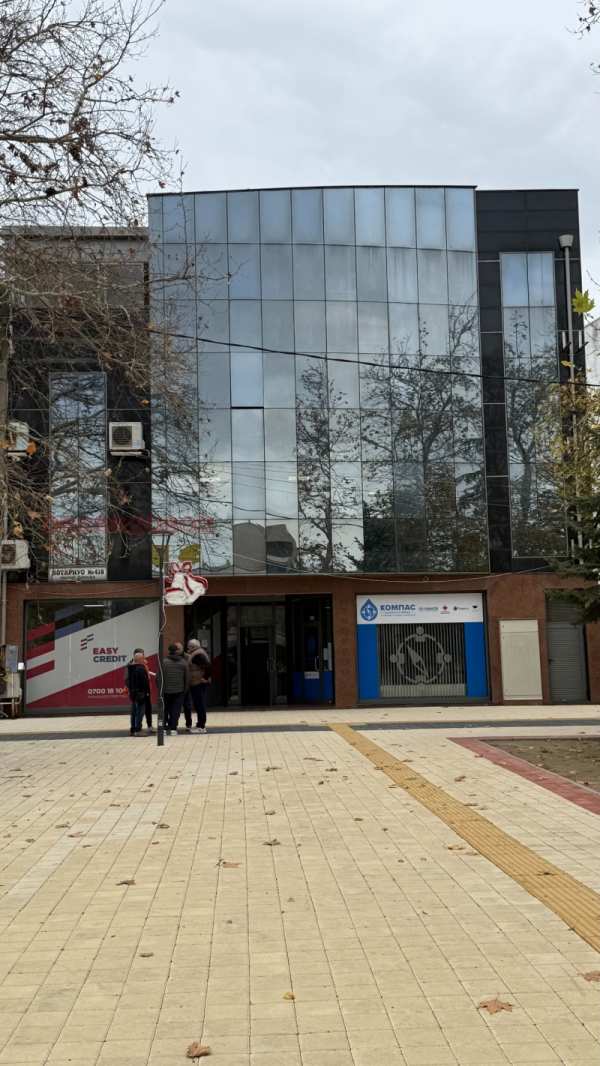 Продава офис, гр. харманли, област хасково