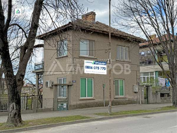 Продава къща, гр. нови пазар, област шумен