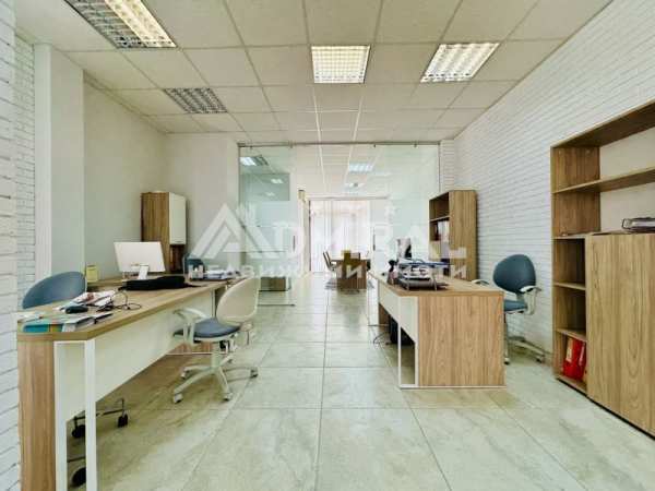 Продава офис, гр. свети влас, област бургас