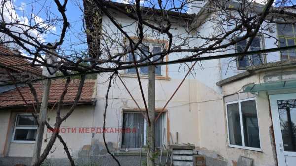 Продава  къща гр. Мъглиж, област Стара Загора
      130 кв.м