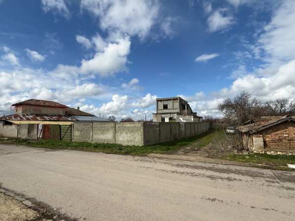 Продава бизнес имот, с. стожер, област добрич