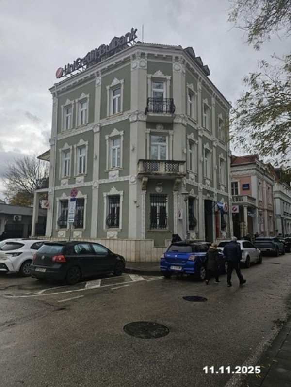 Продава офис, гр. плевен, идеален център