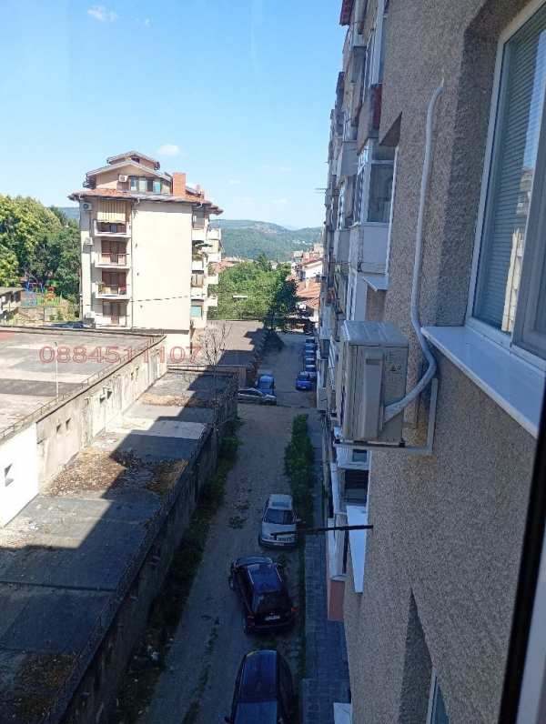 Продава 4-стаен, гр. велико търново, център