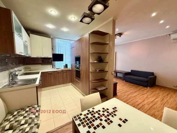 Продава 4-стаен, гр. шумен, херсон