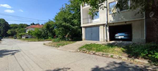 Продава гараж, паркомясто, гр. стражица, област велико търново