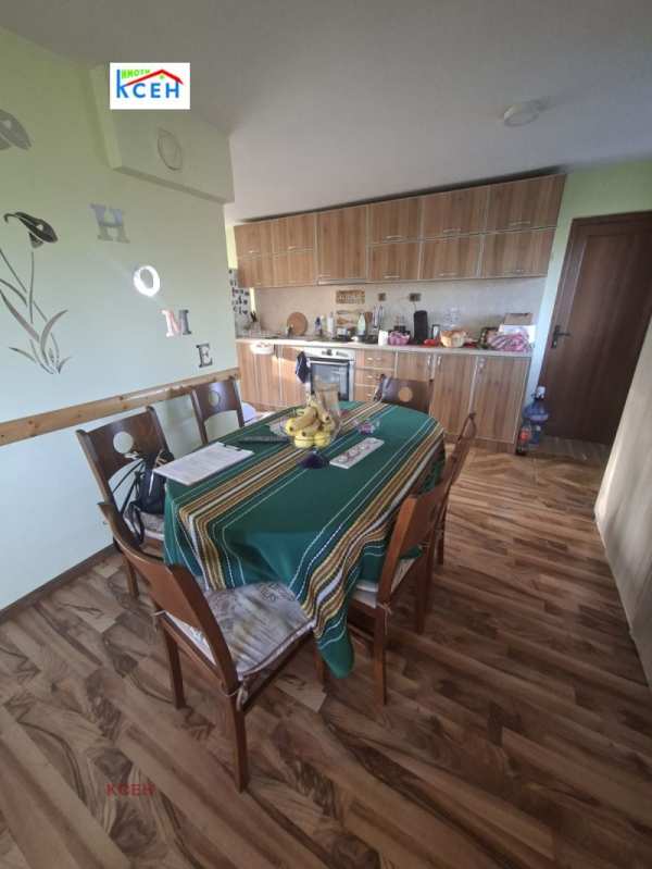 Продава вила, гр. търговище, запад 3