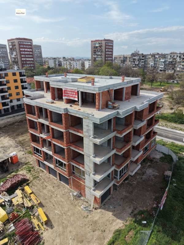 Продава 2-стаен, гр. пазарджик, център