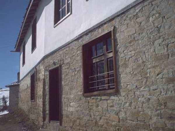 Продава къща, с. широка лъка, област смолян