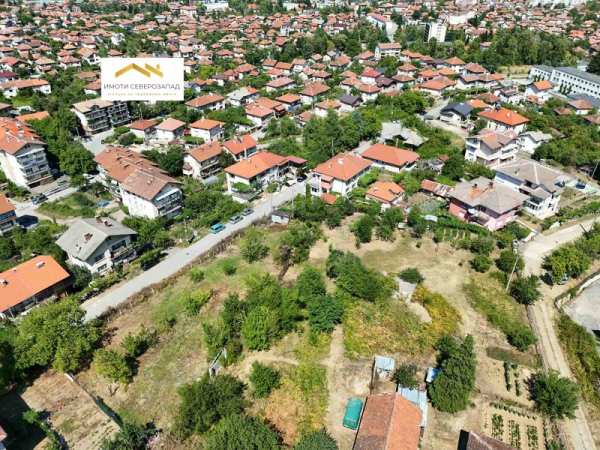 Продава парцел, гр. берковица, област монтана
