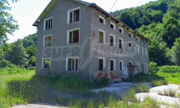 Продава къща, гр. априлци, област ловеч